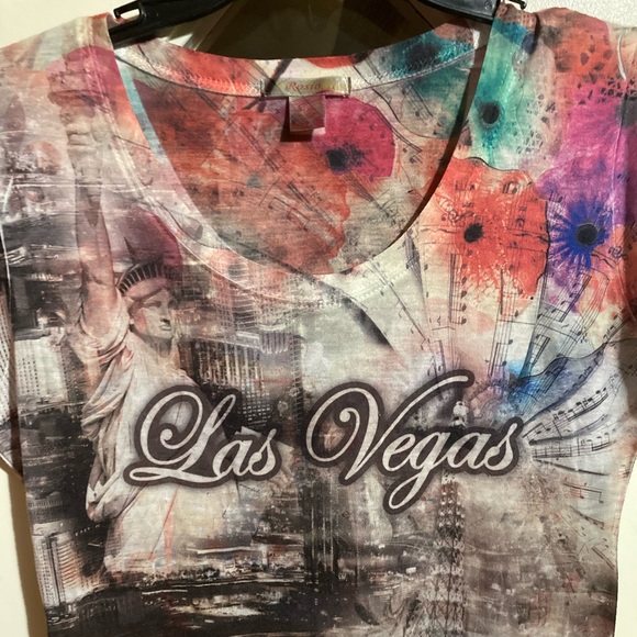 “Las Vegas” soft, lightweight, designed T-shirt women’s size XL 100% polyester - Picture 11 of 14